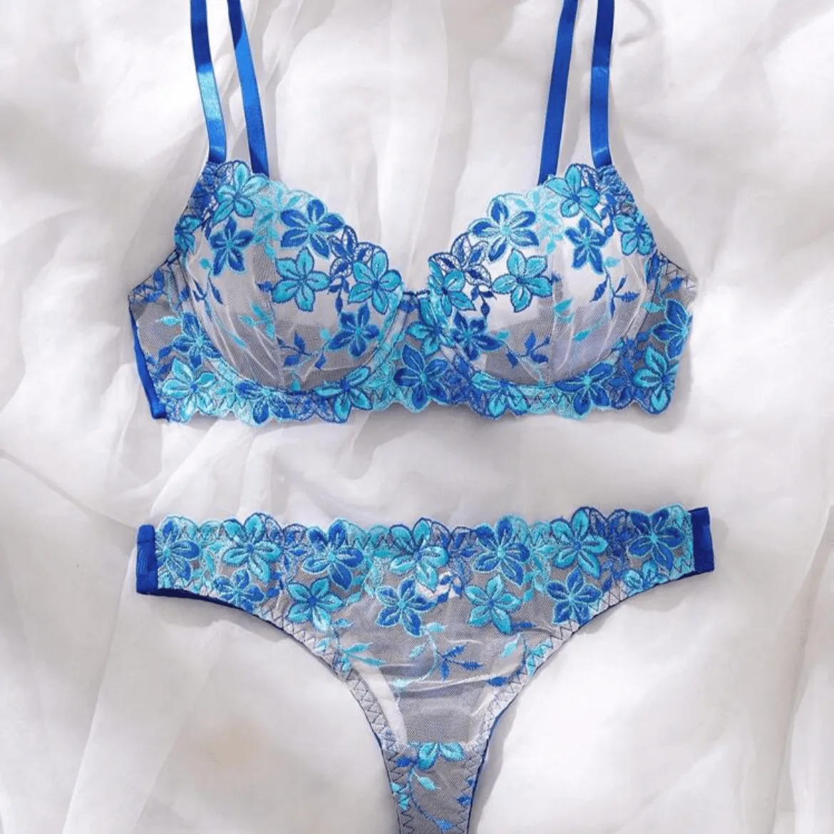Blue Lingerie Romantic Bra & Panty Set with Underwire