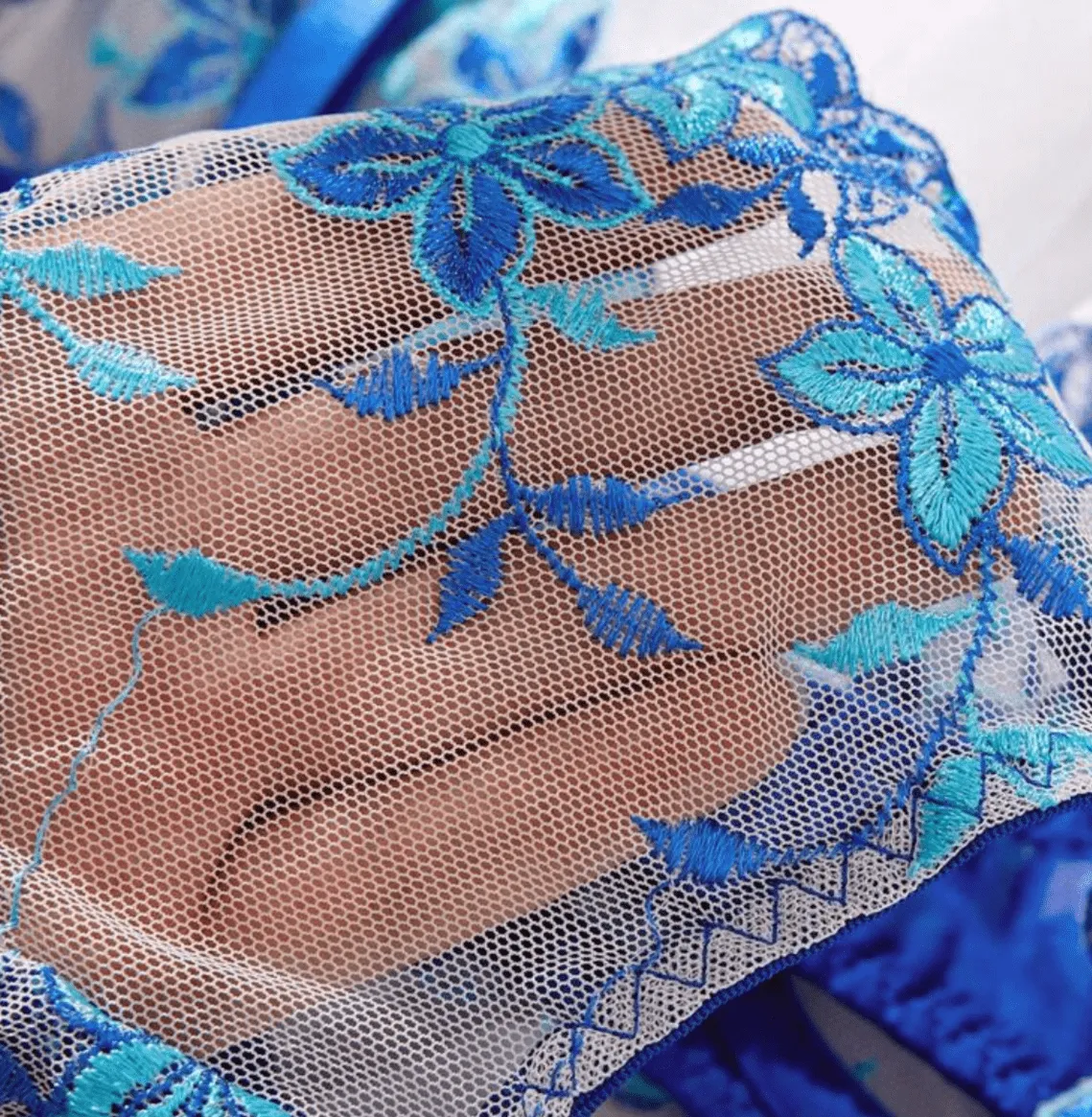 Blue Lingerie Romantic Bra & Panty Set with Underwire