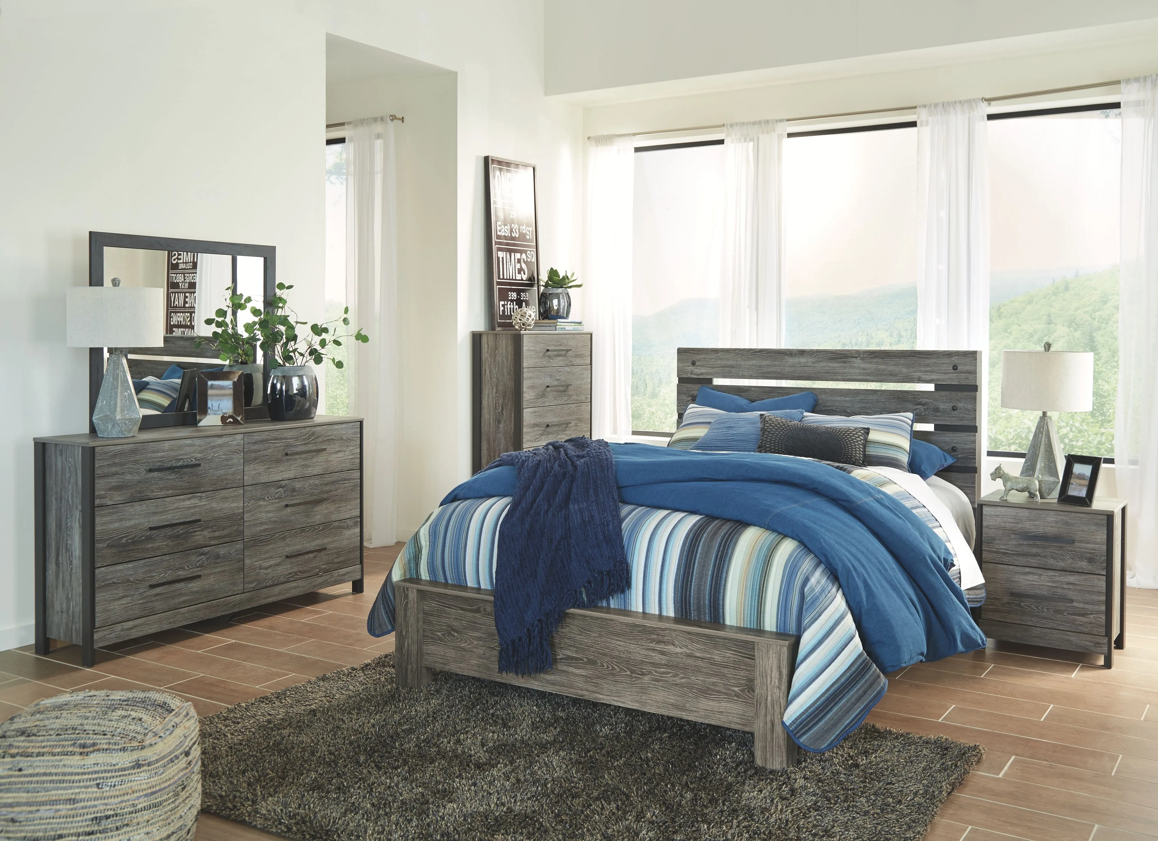 Cazenfeld - Black/Gray - 5 Pc. - Dresser, Mirror, Queen Panel Bed