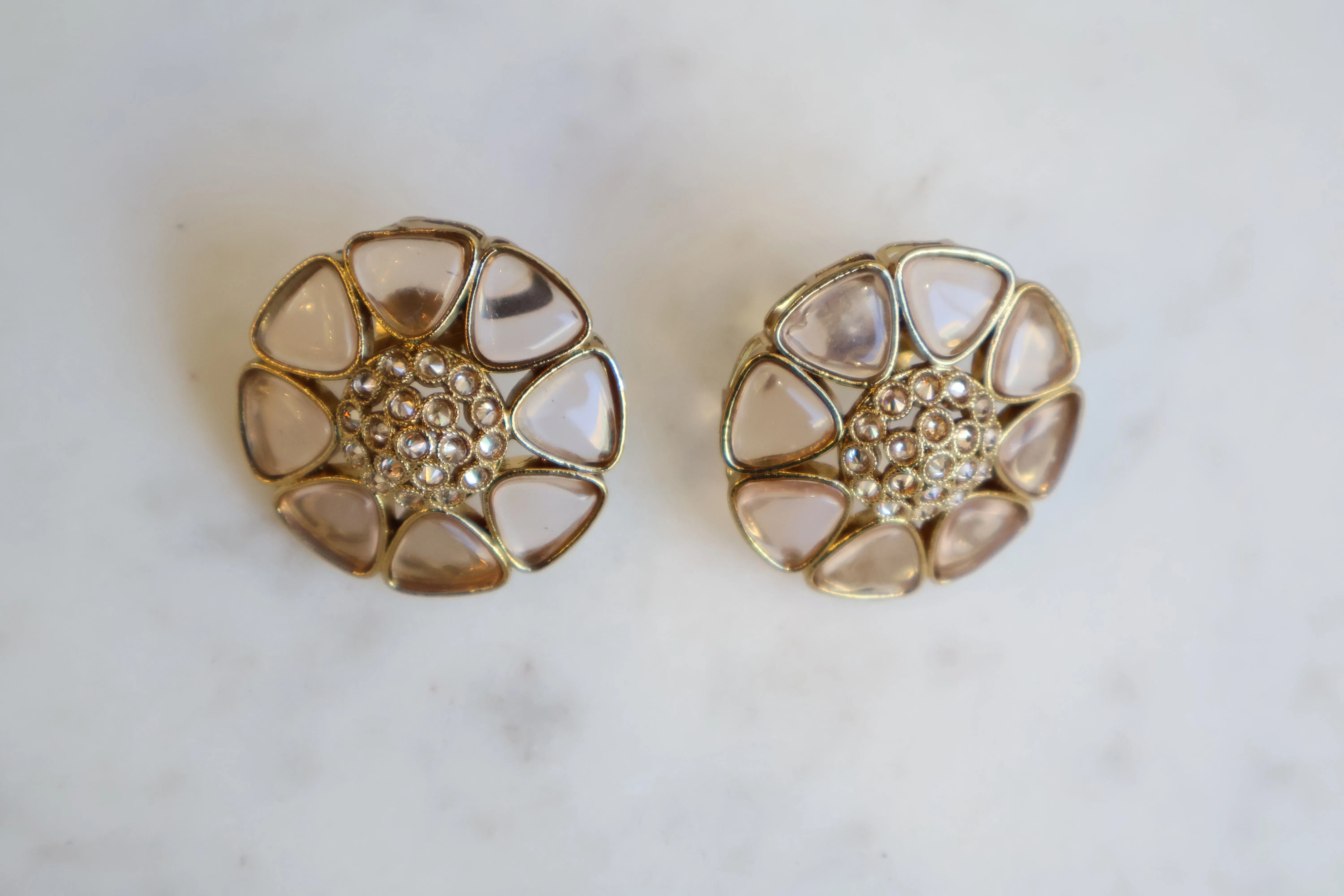 Dolly Studs
