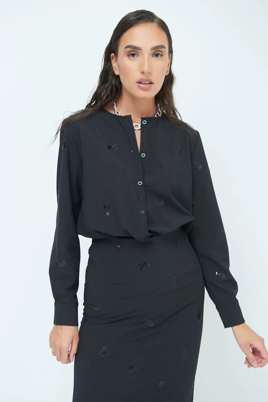 Elegant embroidered button-down shirt wholesale