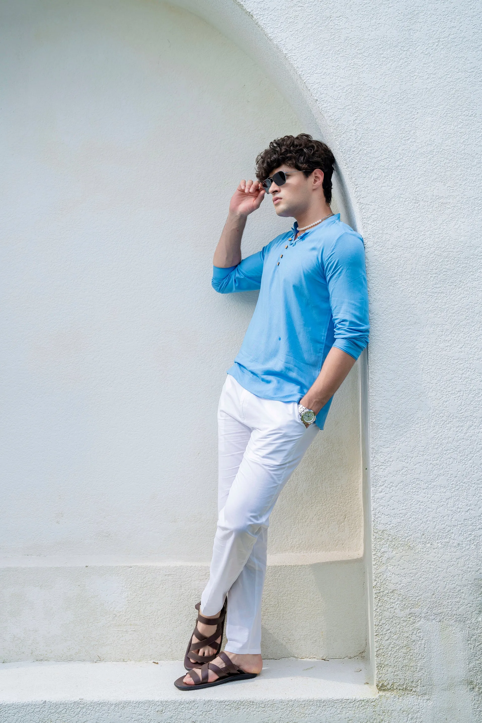 Firangi Yarn Men's Solid Azure Blue Short Kurta with Neck Detailing and Full Sleeves
