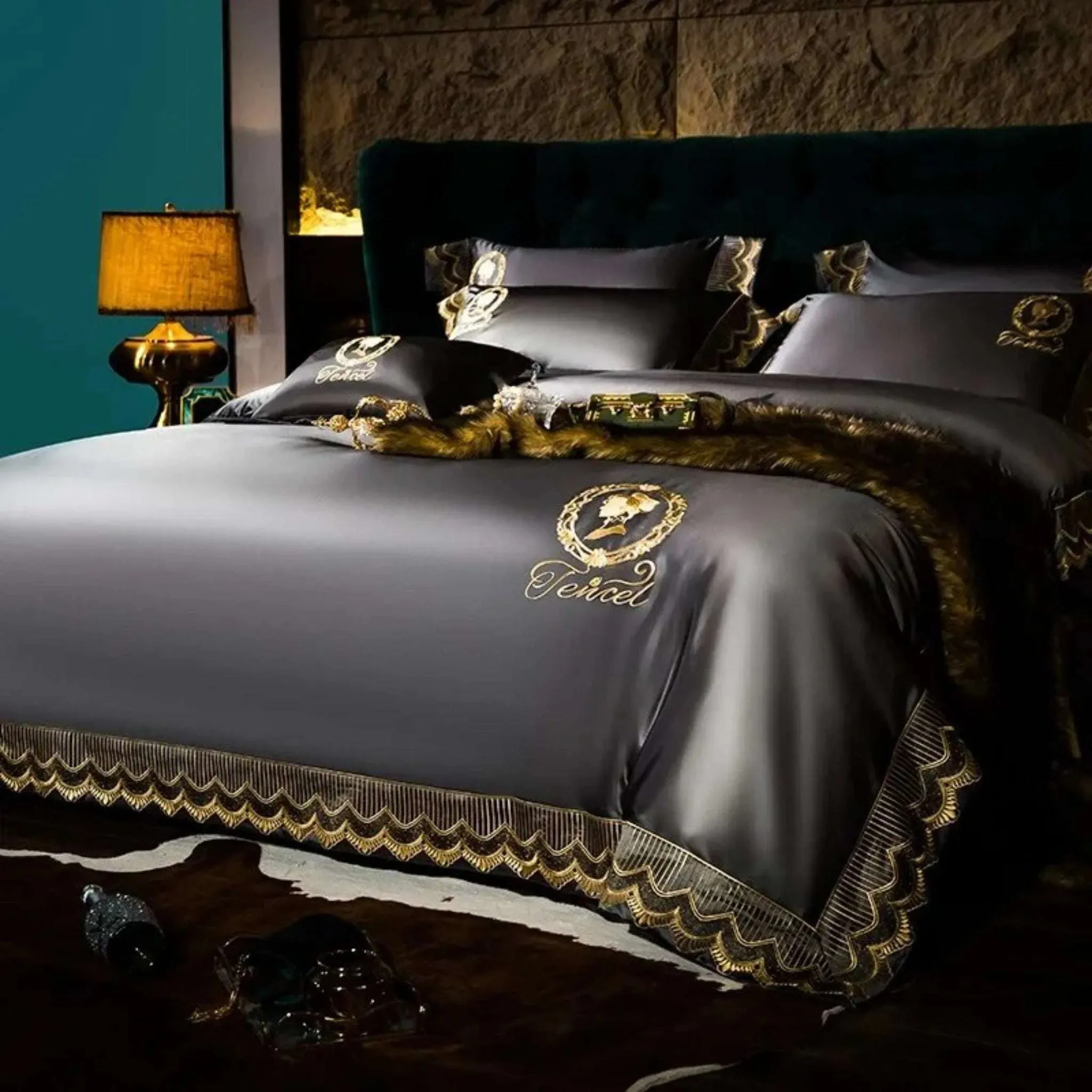 Luxury Silk and Cotton Embroidery Duvet Set 4/6Pcs
