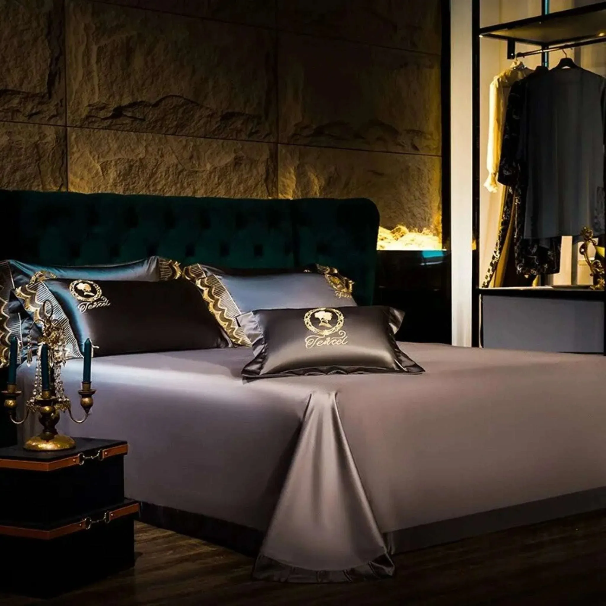 Luxury Silk and Cotton Embroidery Duvet Set 4/6Pcs