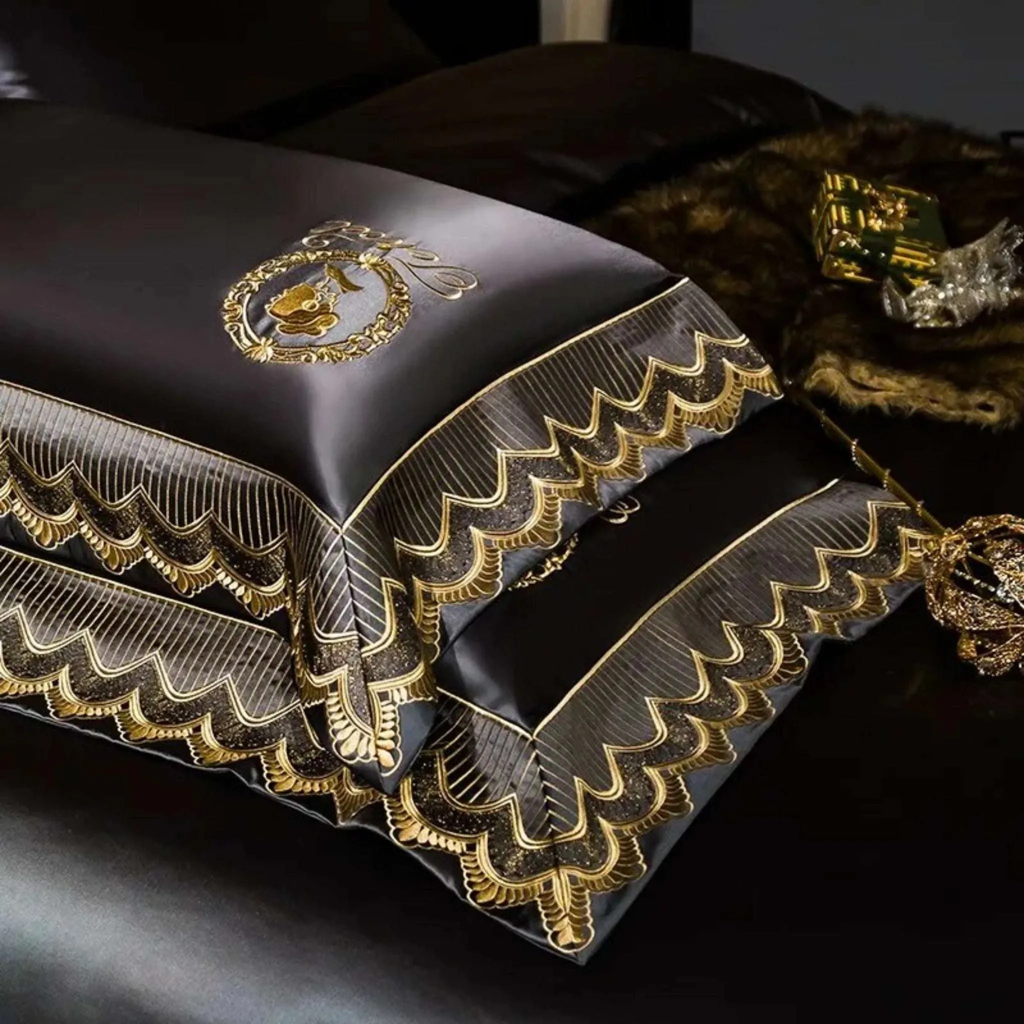 Luxury Silk and Cotton Embroidery Duvet Set 4/6Pcs