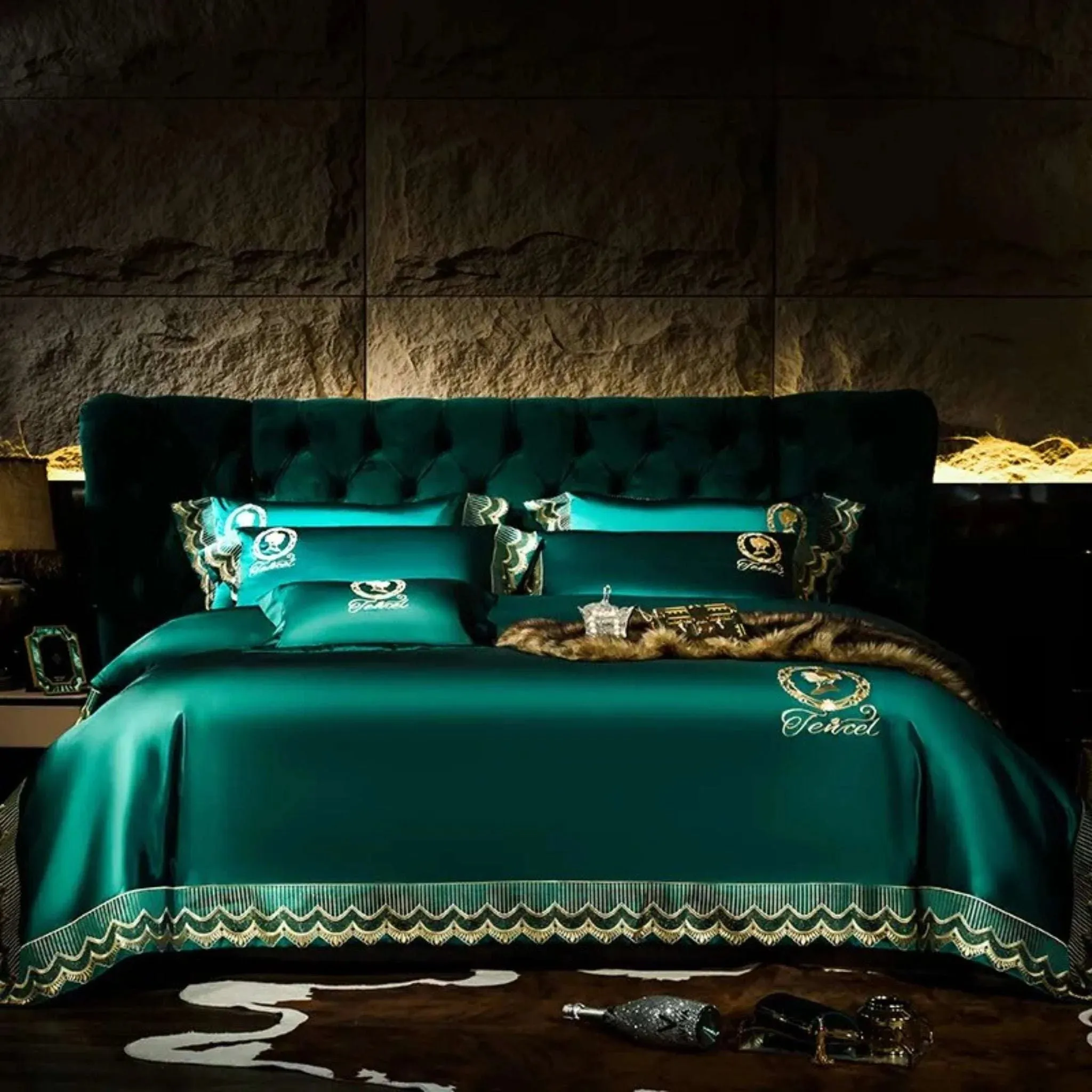 Luxury Silk and Cotton Embroidery Duvet Set 4/6Pcs