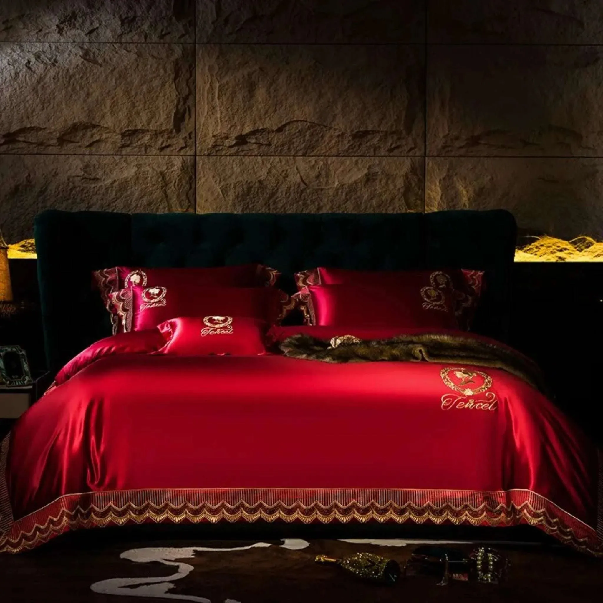 Luxury Silk and Cotton Embroidery Duvet Set 4/6Pcs