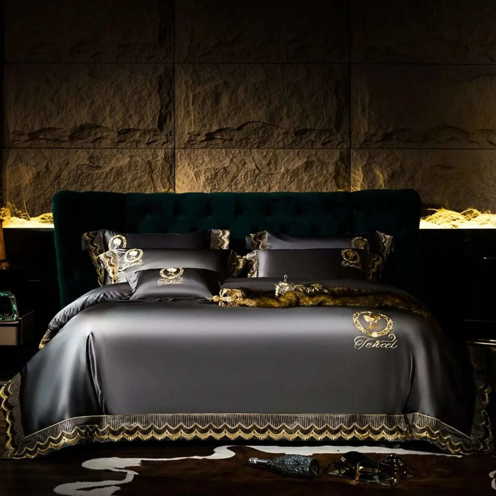 Luxury Silk and Cotton Embroidery Duvet Set 4/6Pcs
