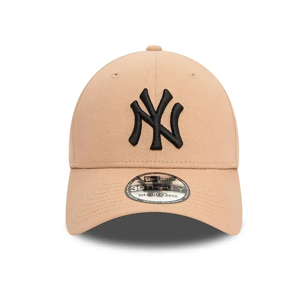 New York Yankees League Essential Beige 39Thirty Stretch Fit Cap