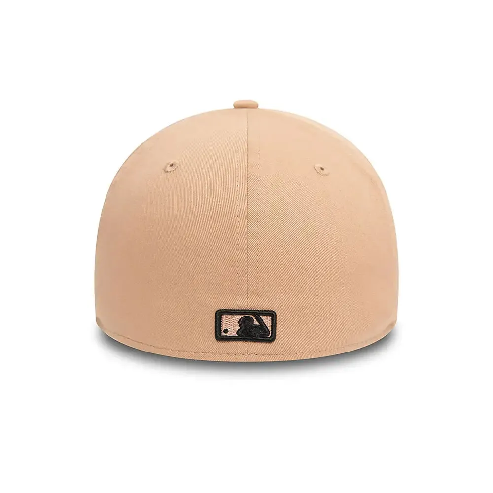 New York Yankees League Essential Beige 39Thirty Stretch Fit Cap