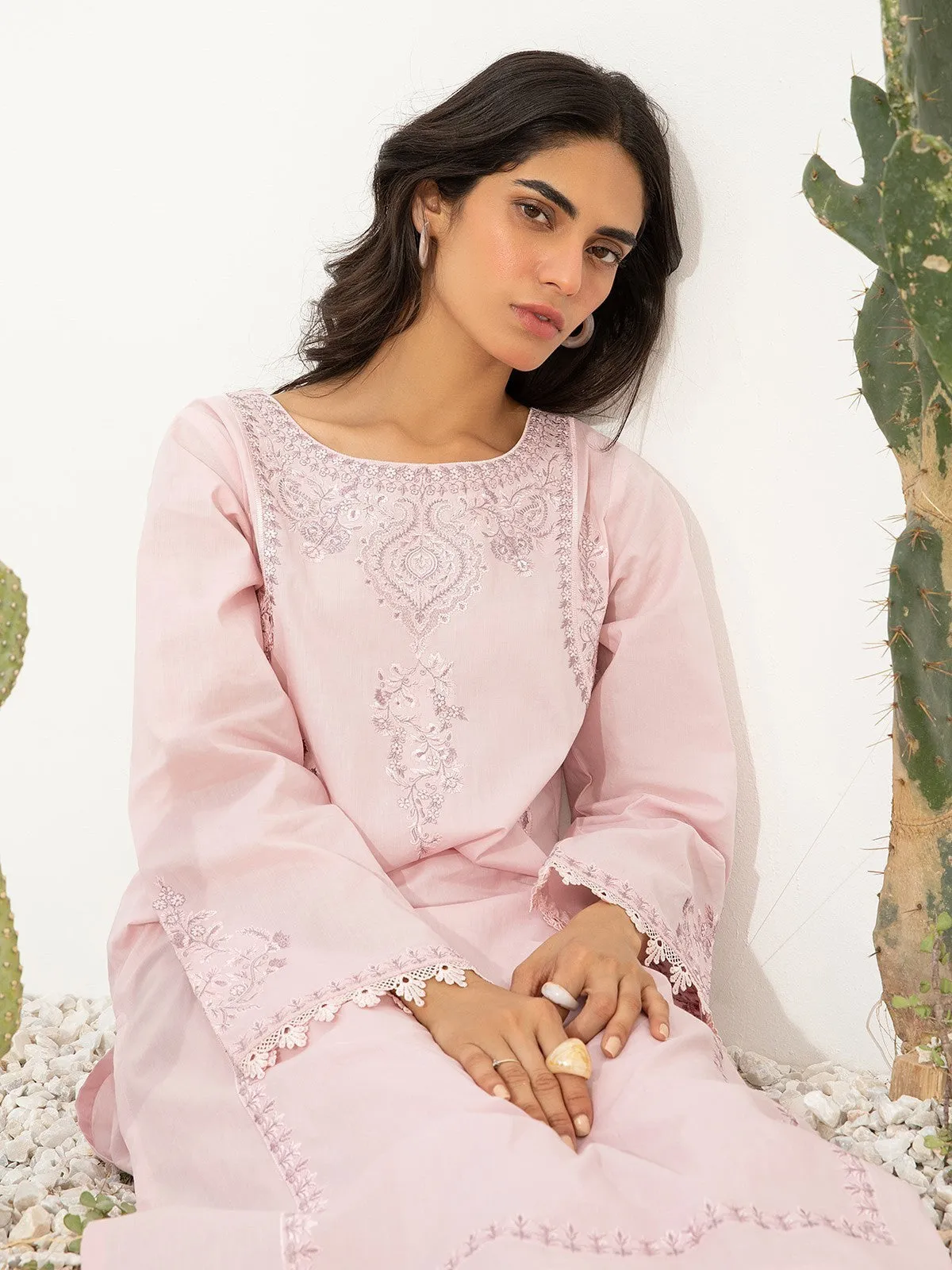 Pret 2Pc Embroidered Cambric Shirt Trouser - EWTKE22-68222ST